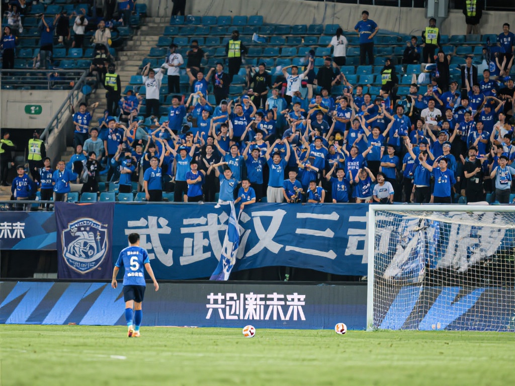 武汉三镇主场力克青岛海牛豪取胜利
