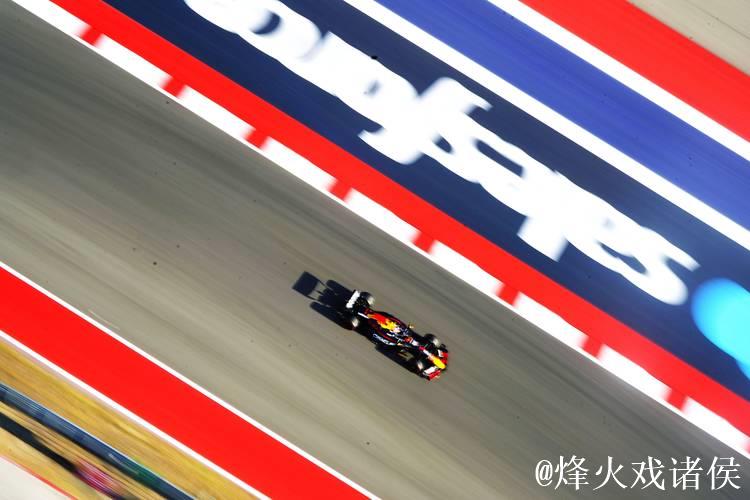 F1美国站排位赛：维斯塔潘摘下杆位