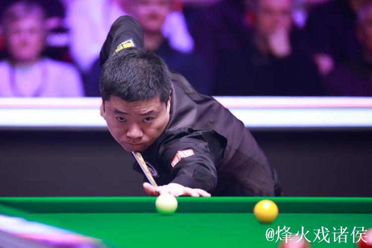 斯诺克英锦赛：丁俊晖力克徐思 顺利晋级16强